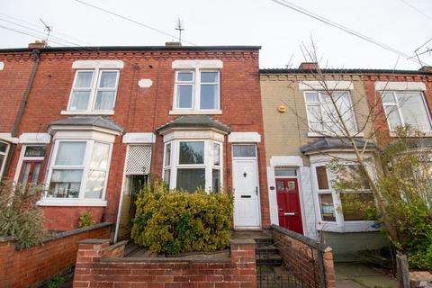 2 bedroom terraced house to rent, Regent Street, Oadby