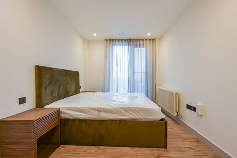 2 bedroom flat to rent, Walthamstow Central, Walthamstow, E17