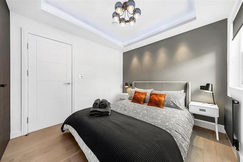 2 bedroom flat for sale, Wilton Road, SW1V
