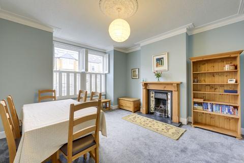 3 bedroom terraced house to rent, Chalcroft Road, London, SE13