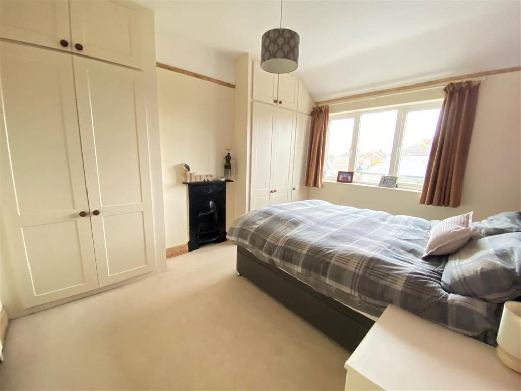 170 long road bedroom one.jpg
