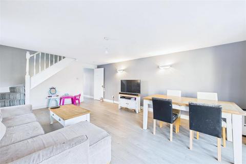 3 bedroom semi-detached house for sale, Riverside living moments from Clevedon town centre