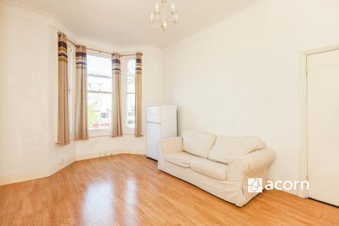 1 bedroom flat to rent, Linden Grove SE15