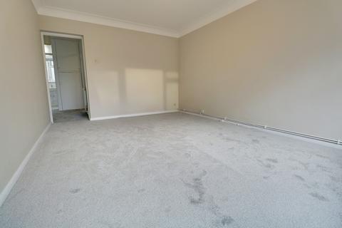 undefined, Warren Court, Beckenham BR3