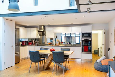 2 bedroom mews for sale, Alma Vale Road, Clifton, Bristol, BS8