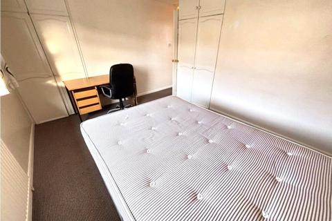 undefined, Golf Rd, London, W5
