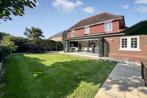 5 bedroom detached house for sale, Hine Close, Coulsdon, CR5 1RN