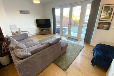 3 bedroom townhouse for sale, Cross Green Road