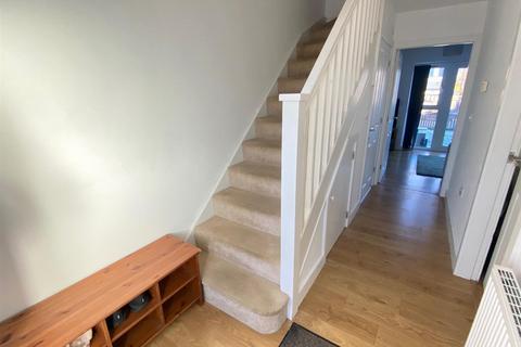 3 bedroom townhouse for sale, Cross Green Road
