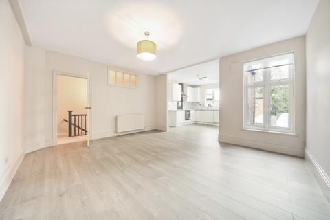 undefined, Coombe Lane, London, SW20