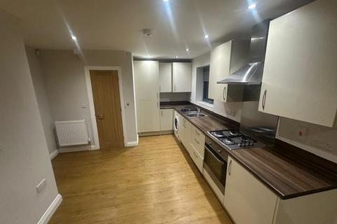 3 bedroom house to rent, White Friars, Leicester