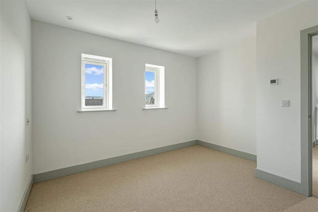 4 Saxon Drive (9).jpg