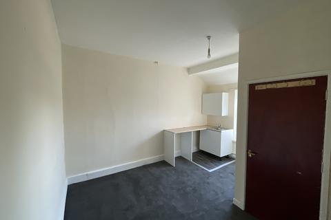 Studio to rent, Studio 5, 119 lincoln Road, peterborough