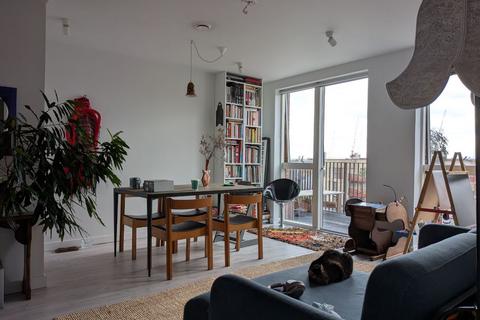 1 bedroom flat for sale, Waterden Road, London E20