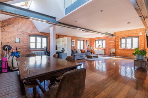 2 bedroom house for sale, Severn Road, Cardiff CF11