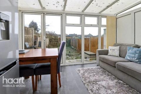 3 bedroom terraced house for sale, Heaton Close, Heaton Grange