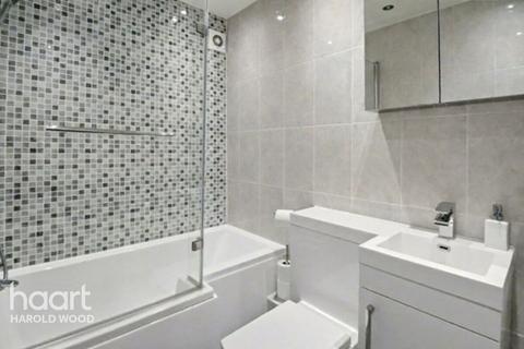 3 bedroom terraced house for sale, Heaton Close, Heaton Grange