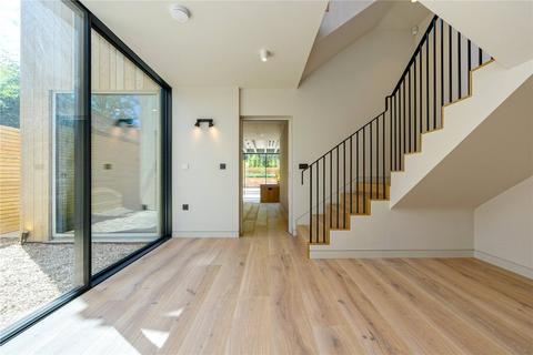 5 bedroom semi-detached house for sale, Loom Place, Radlett, Hertfordshire, WD7