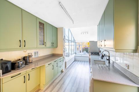4 bedroom detached house for sale, Godstone Road, Bletchingley, RH1