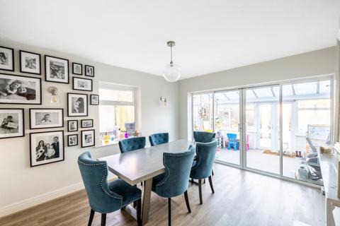 4 bedroom detached house for sale, Godstone Road, Bletchingley, RH1