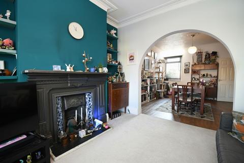 2 bedroom terraced house for sale, Chandos Grove, Salford, M5