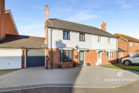 3 bedroom semi-detached house for sale, Ringlet Grove, Sittingbourne ME9