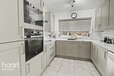 3 bedroom semi-detached house for sale, Rayleigh Road, Leigh-On-Sea