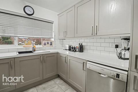 3 bedroom semi-detached house for sale, Rayleigh Road, Leigh-On-Sea
