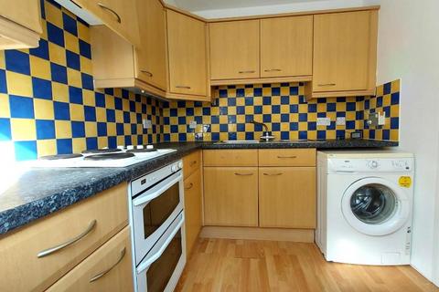 2 bedroom flat to rent, Headland Court, Garthdee, Aberdeen, AB10