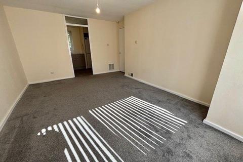 1 bedroom flat to rent, Bromford Park House, Moseley, B13 9YB