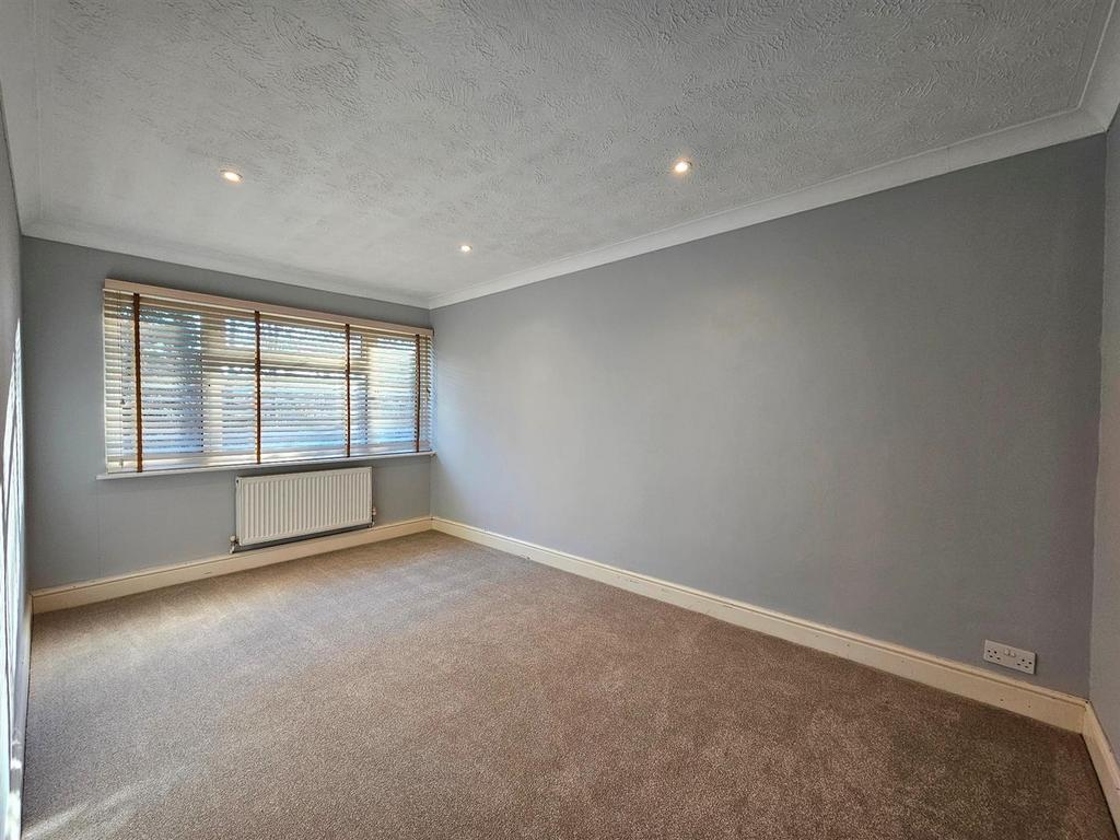 Bedroom1.jpg