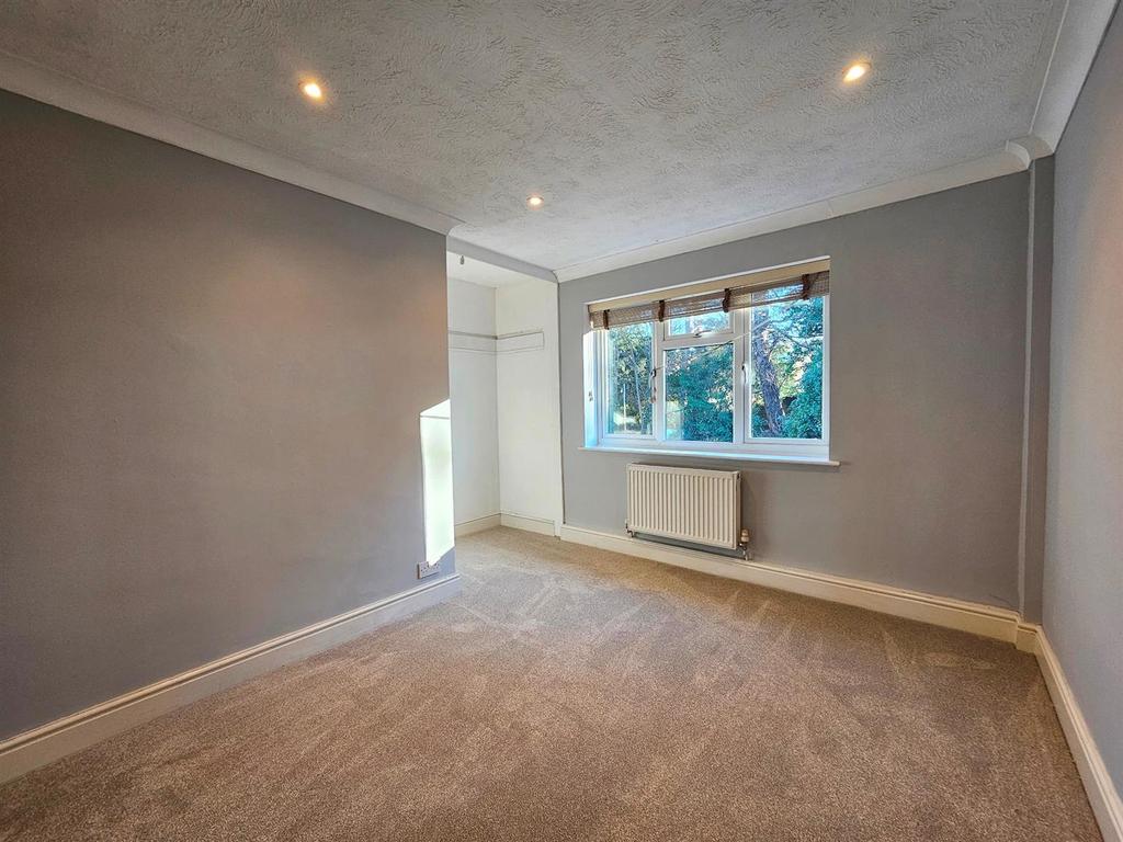 Bedroom2.jpg