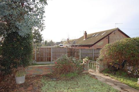 3 bedroom bungalow for sale, First Avenue, Weeley, CO16