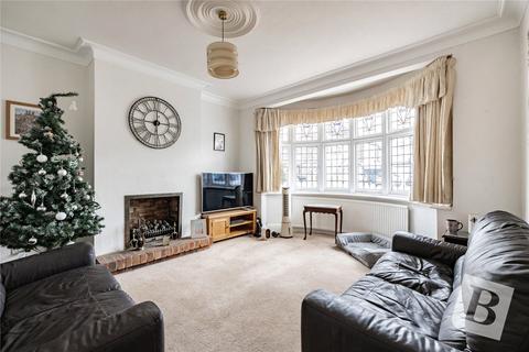 3 bedroom semi-detached house for sale, Elm Avenue, Upminster, RM14