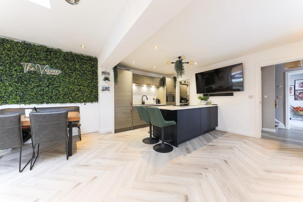Kitchen Dining Snug.jpg