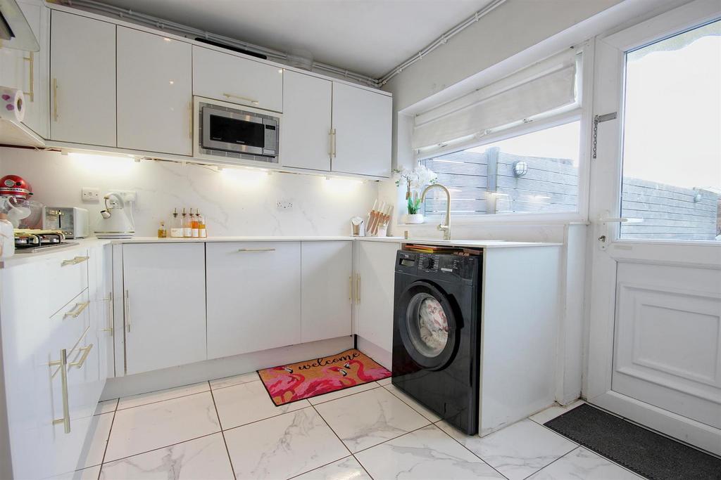 Dining kitchen