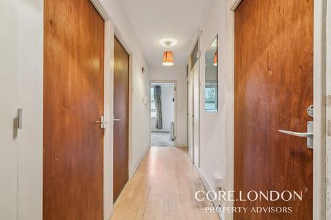 undefined, Mount Park Road, London, W5