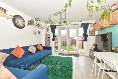 undefined, Hoppers Brook, Faygate RH12