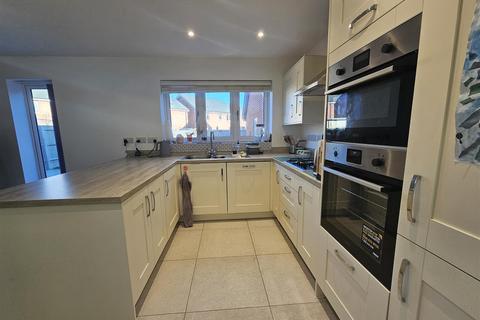 undefined, Furrow Close, Middlebeck, Newark