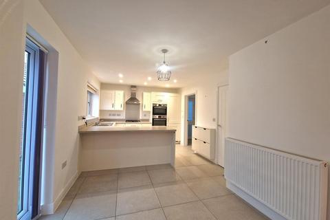 undefined, Furrow Close, Middlebeck, Newark