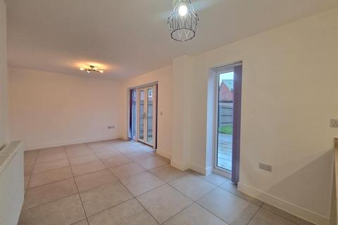 undefined, Furrow Close, Middlebeck, Newark