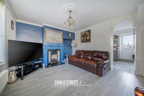 2 bedroom end of terrace house for sale, Wayside Grove, London, SE9