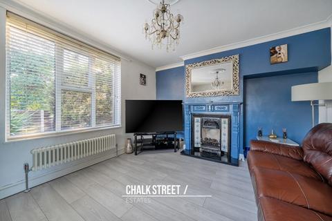 2 bedroom end of terrace house for sale, Wayside Grove, London, SE9