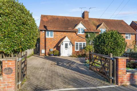 3 bedroom semi-detached house for sale, Chestnut Lane, Amersham, Buckinghamshire, HP6 6EP