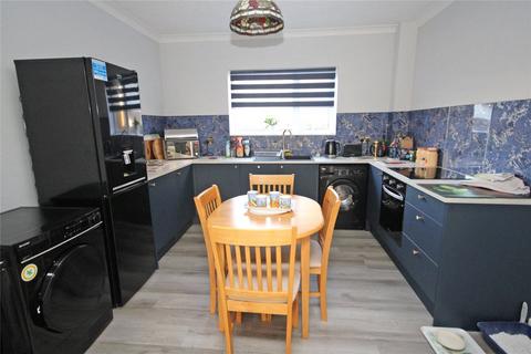 2 bedroom apartment for sale, Marine Drive, Barton on Sea, New Milton, Hampshire, BH25