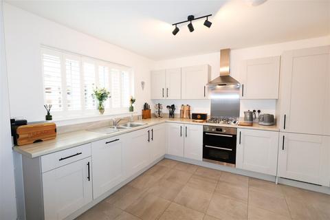 4 bedroom detached house for sale, Oak Drive, Sowerby, Thirsk