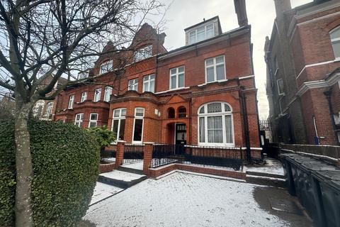 2 bedroom flat for sale, Broadhurst Gardens, London NW6