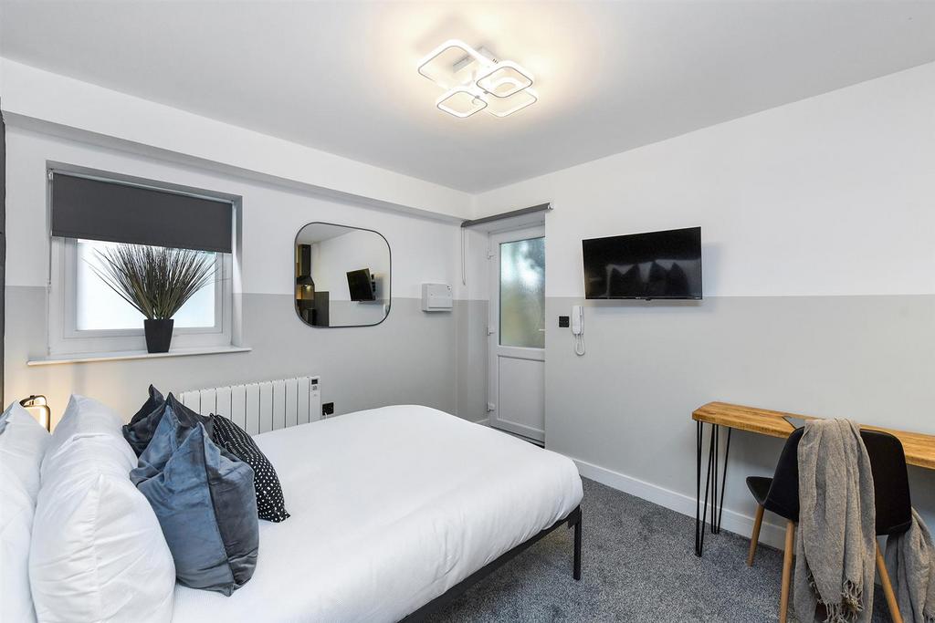 8leopold Astables-132(1).jpg