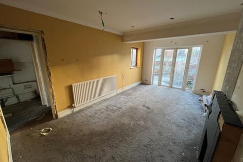3 bedroom semi-detached house for sale, 1 Wentworth Road, Stourbridge, DY8 4SD