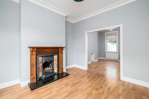 2 bedroom terraced house to rent, Weston Park Road, Plymouth